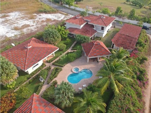 Luxury home in Río Hato, Distrito de Antón