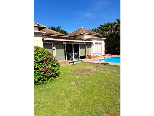 Casa di lusso a Río Hato, Distrito de Antón