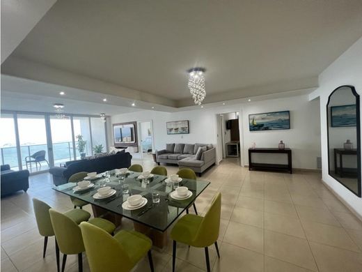 Piso / Apartamento en Bella Vista, Distrito de Donoso