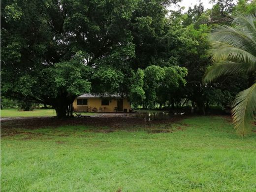 Terreno a Chame, Distrito de Chame