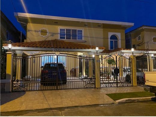 Lüks ev San Miguelito, Distrito San Miguelito