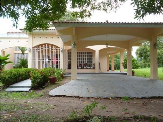 Luxury home in Chame, Distrito de Chame