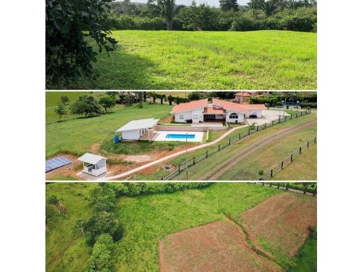 Arsa La Chorrera, Distrito de La Chorrera