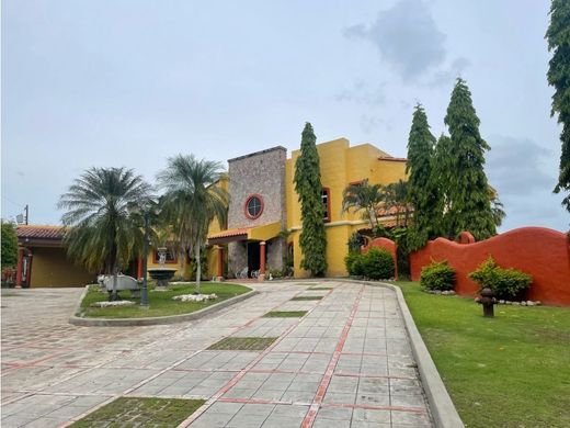 Casa di lusso a San Carlos, Distrito de San Carlos