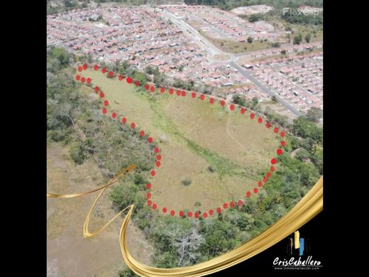 Land in La Chorrera, Distrito de La Chorrera