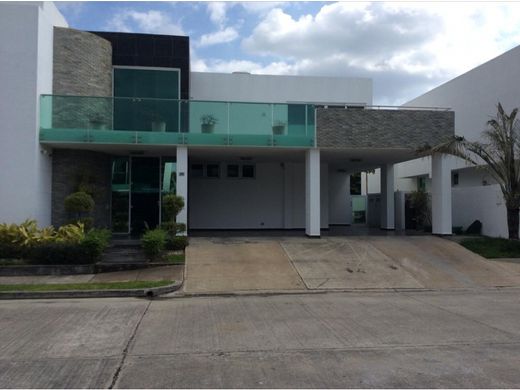 Luxury home in Panama City, Distrito de Panamá