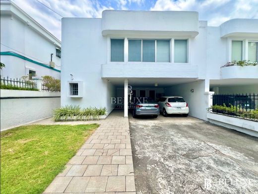Luxury home in Panama City, Distrito de Panamá