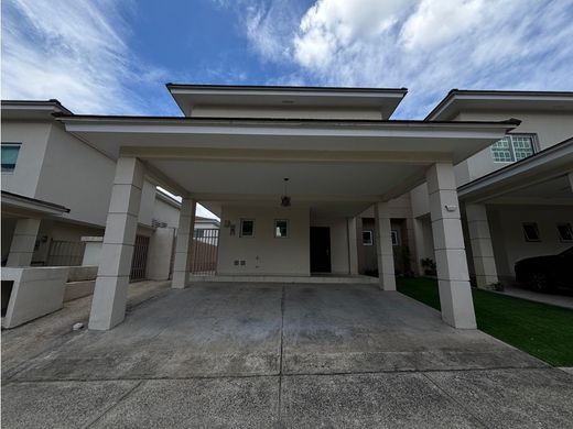 Luxury home in San Miguelito, Distrito San Miguelito