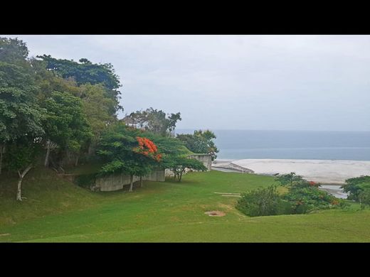 Land in Antón, Distrito de Antón