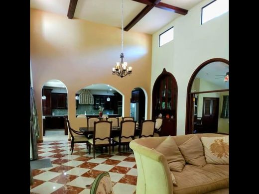 Casa di lusso a Boquete, Distrito de Boquete