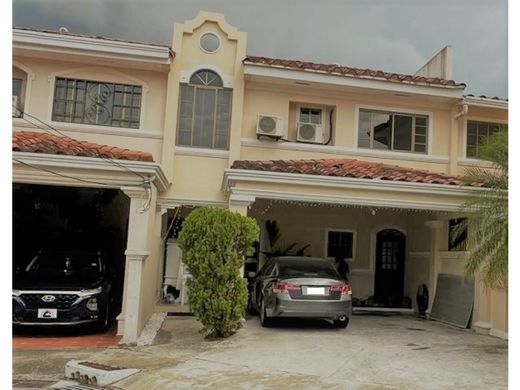 Luxury home in Panama City, Distrito de Panamá