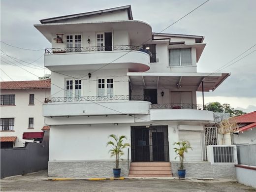 Wohnkomplexe in Panama-Stadt, Distrito de Panamá