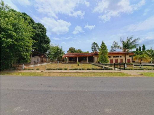 Casa de lujo en Santiago de Veraguas, Distrito de Santiago