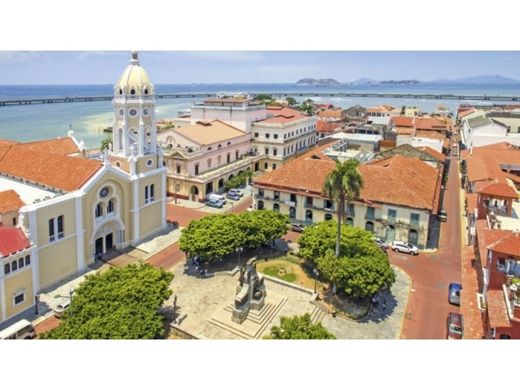 Wohnkomplexe in Panama-Stadt, Distrito de Panamá