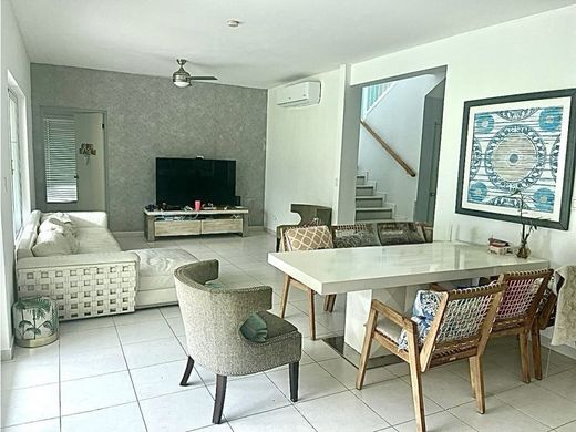 Luxury home in Antón, Distrito de Antón