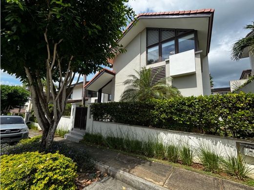 Luxury home in Arraiján, Distrito Arraiján