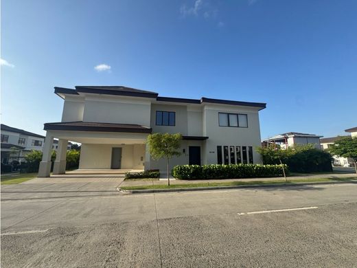 Juan Díaz, Distrito de Antónの高級住宅