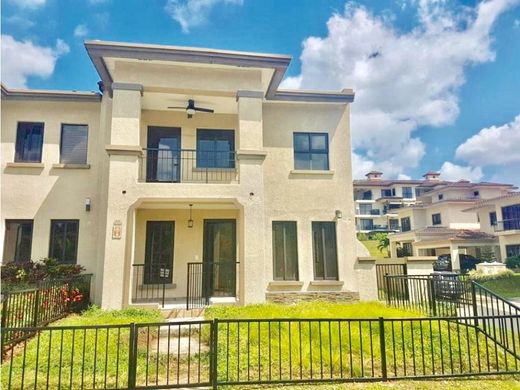 Luxury home in Panama City, Distrito de Panamá