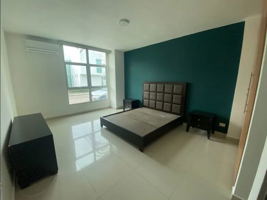 Casa de luxo - Juan Díaz, Distrito de Antón