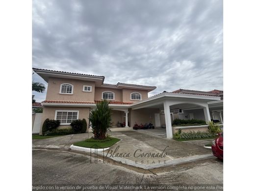 Luxury home in Panama City, Distrito de Panamá