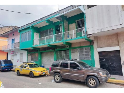 Residential complexes in Panama City, Distrito de Panamá