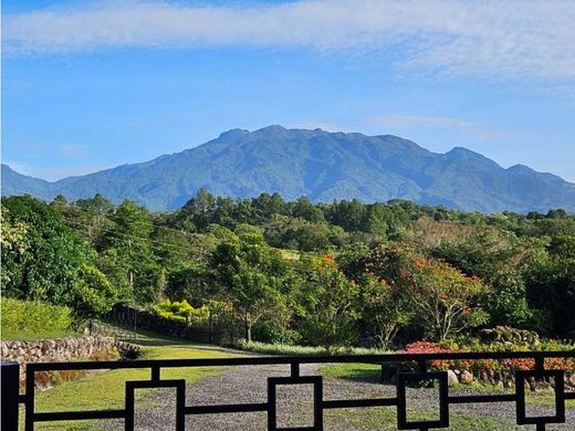 Luxury home in Dolega District, Distrito de Dolega