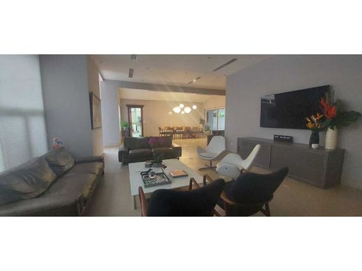 Casa di lusso a Bella Vista, Distrito de Donoso