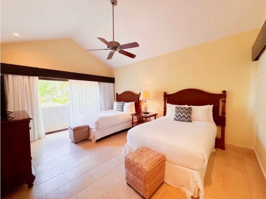 Lüks ev Farallón, Distrito de La Pintada