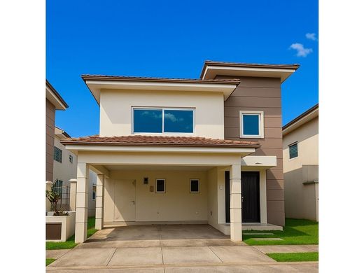 Casa di lusso a San Miguelito, Distrito San Miguelito