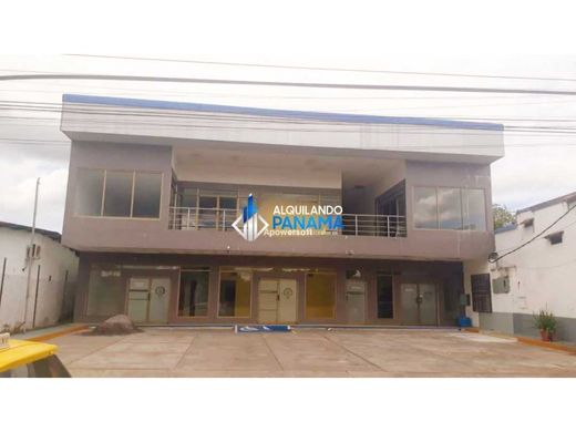 Edificio en David, Distrito de David