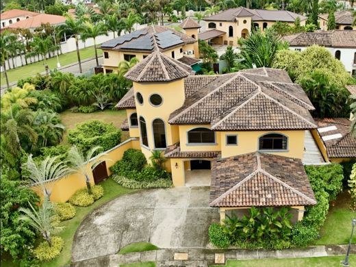 Luxus-Haus in Juan Díaz, Distrito de Antón