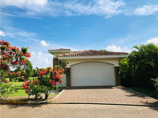 Luxury home in Arraiján, Distrito Arraiján
