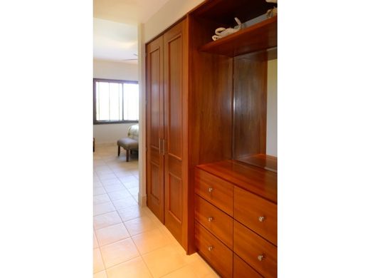 Daire Antón, Distrito de Antón