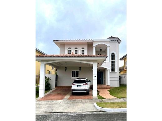 Luxury home in Ancón, Distrito de Panamá