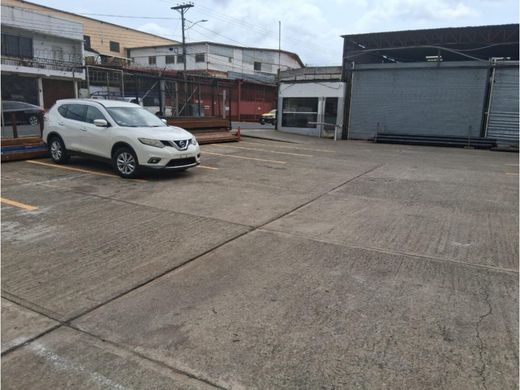 Wohnkomplexe in Panama-Stadt, Distrito de Panamá