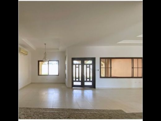 Juan Díaz, Distrito de Antónの高級住宅