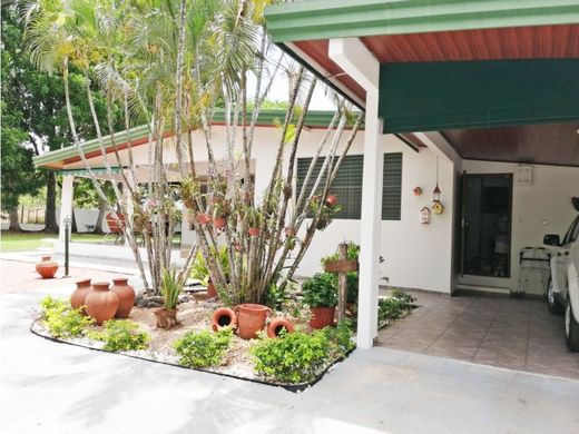 Luxury home in Chitré, Distrito de Chitré