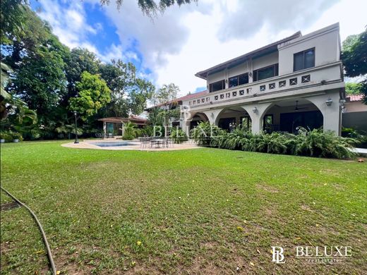 パナマシティ, Distrito de Panamáの高級住宅