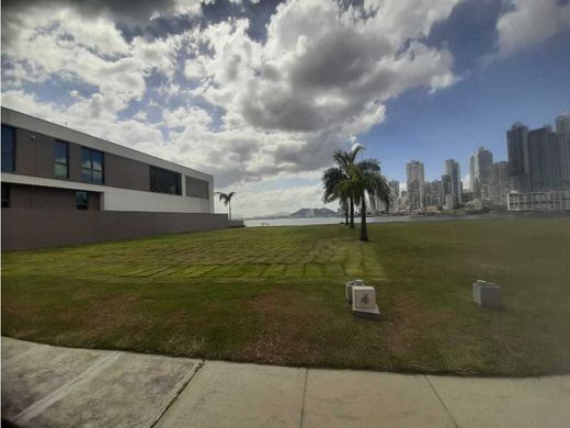 Terreno a Paitilla, Distrito de Panamá