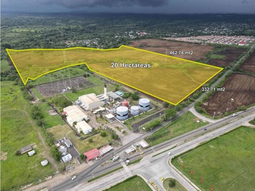 パナマシティ, Distrito de Panamáの土地