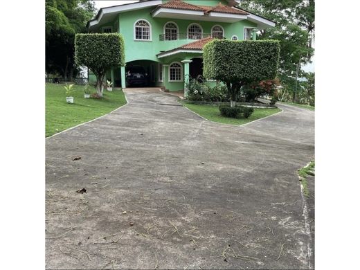 村舍/农舍  Capira, Distrito de Capira