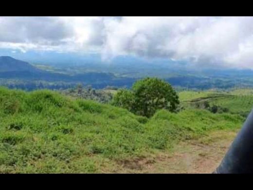 Arsa Alto Boquete, Distrito de Boquete