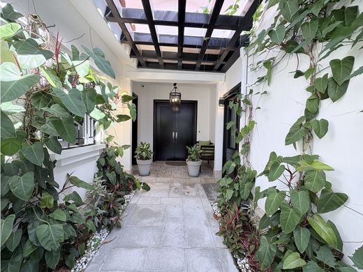 Luxury home in Panama City, Distrito de Panamá