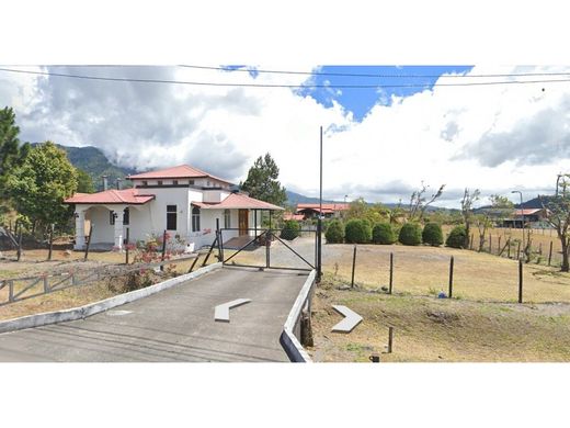 ‏בתי כפר ב  Volcán, Distrito de Bugaba