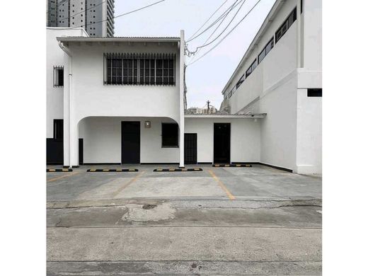 Casa de luxo - Bella Vista, Distrito de Donoso