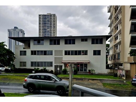 Kamienica w Bella Vista, Distrito de Donoso