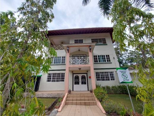 منزل ﻓﻲ Ancón, Distrito de Panamá