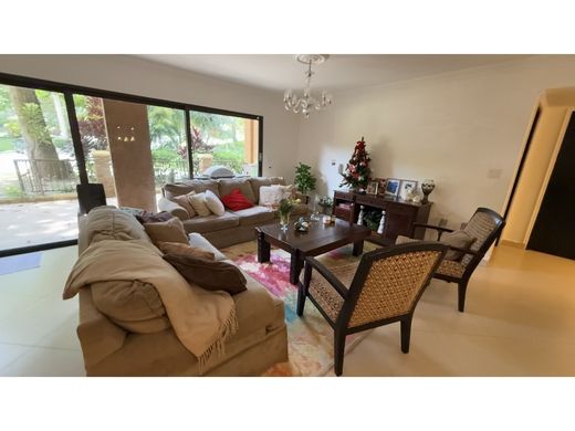 Apartment / Etagenwohnung in Ancón, Distrito de Panamá