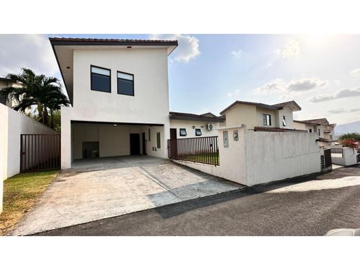 منزل ﻓﻲ Arraiján, Distrito Arraiján