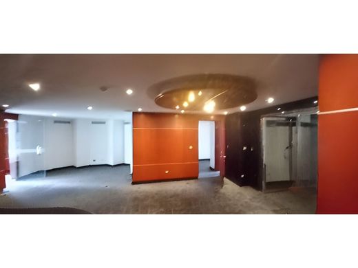 콘도미니엄 / Bella Vista, Distrito de Donoso